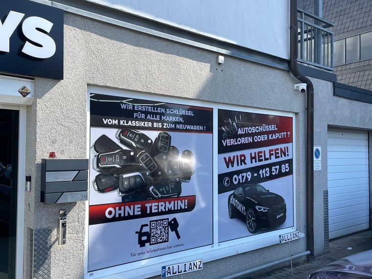 Autokys &ndash; Schaufensterwerbung Schlüsseldienst