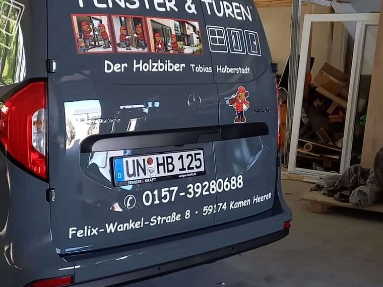 Der Holzbiber &ndash; Heckbeschriftung mit Bildmotiven